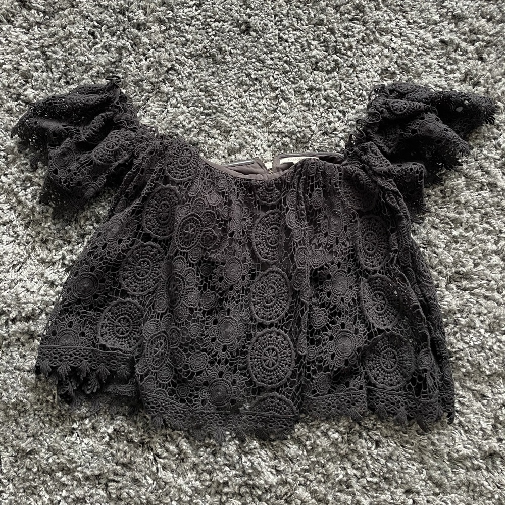 Tularosa Laced Off the Shoulder Crop